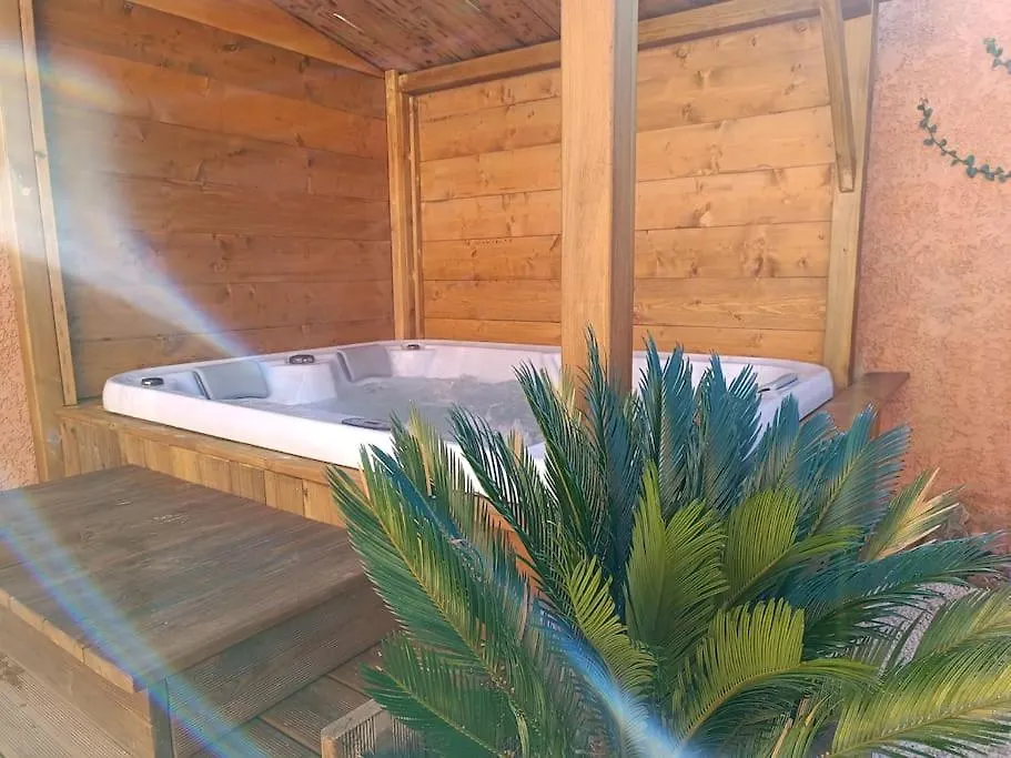 Apartment Studio Mezzanine, Jardin Et Jacuzzi Lorgues